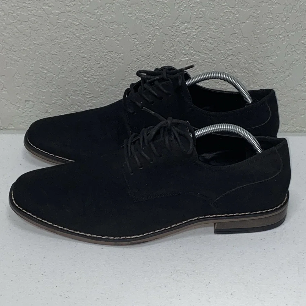Perry Ellis these perry
